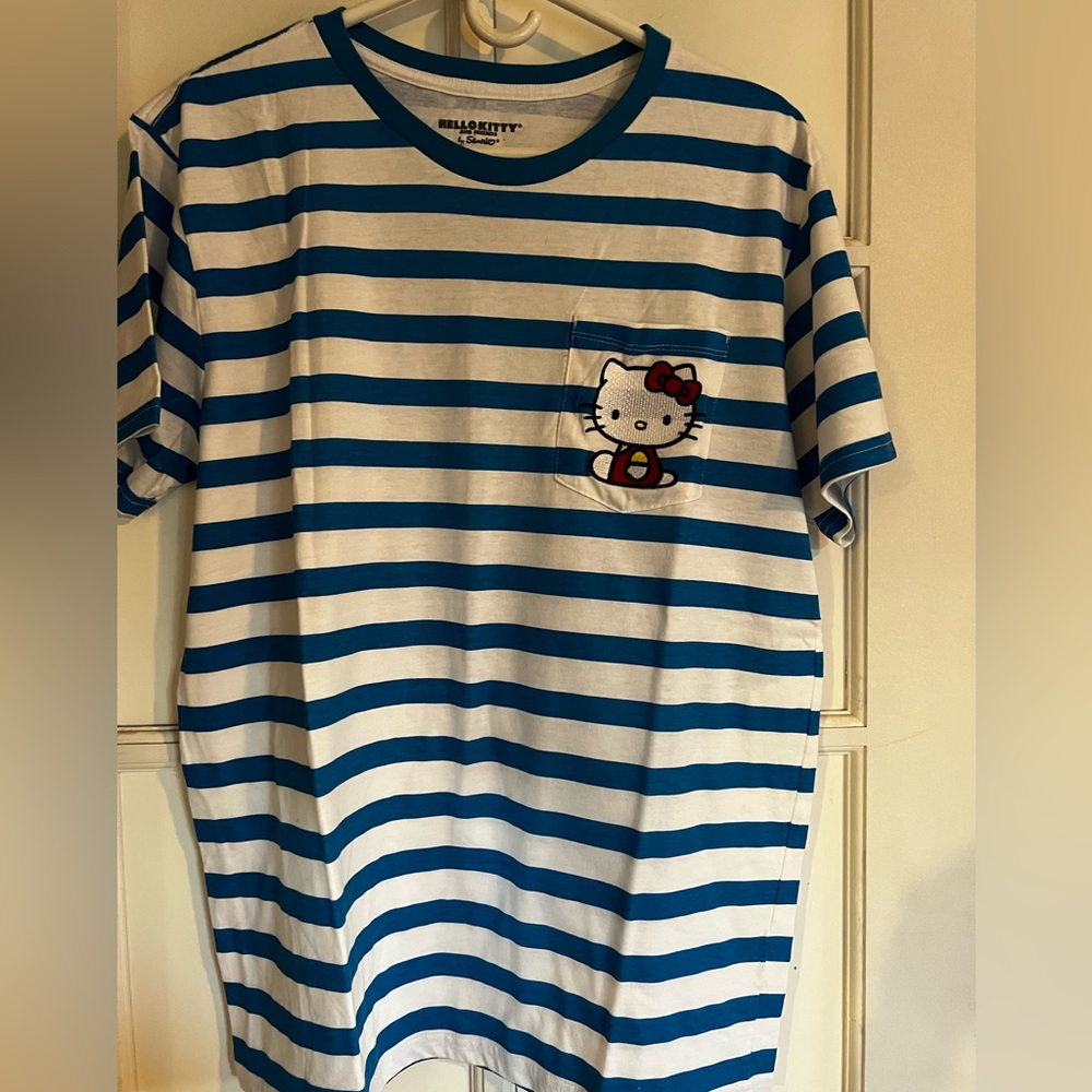 Hello kitty Large Tee.